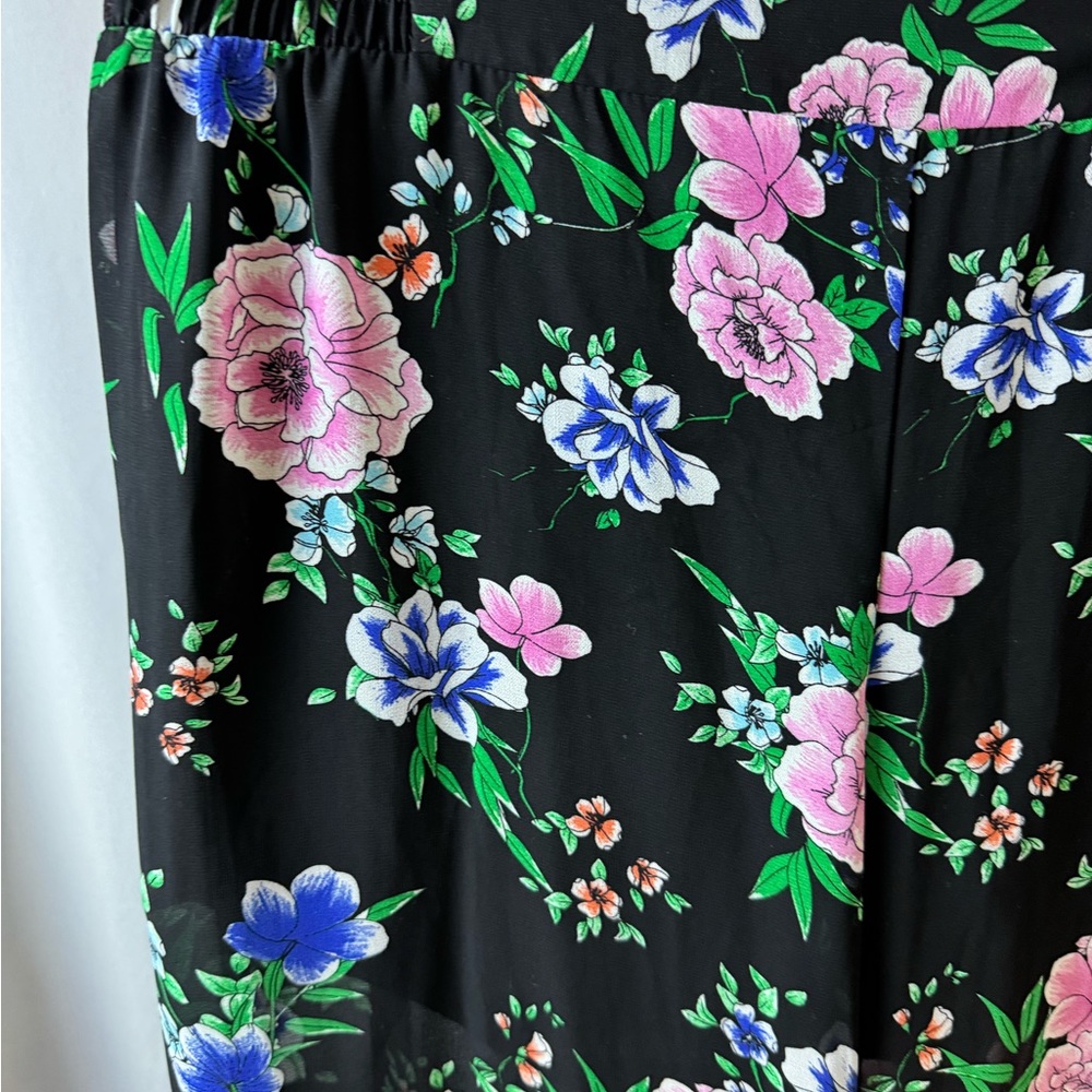 Torrid Floral Black Flowy Wide Leg Sheer Pants with Built‎ in Shorts Size 00 M/L - Picture 3 of 12